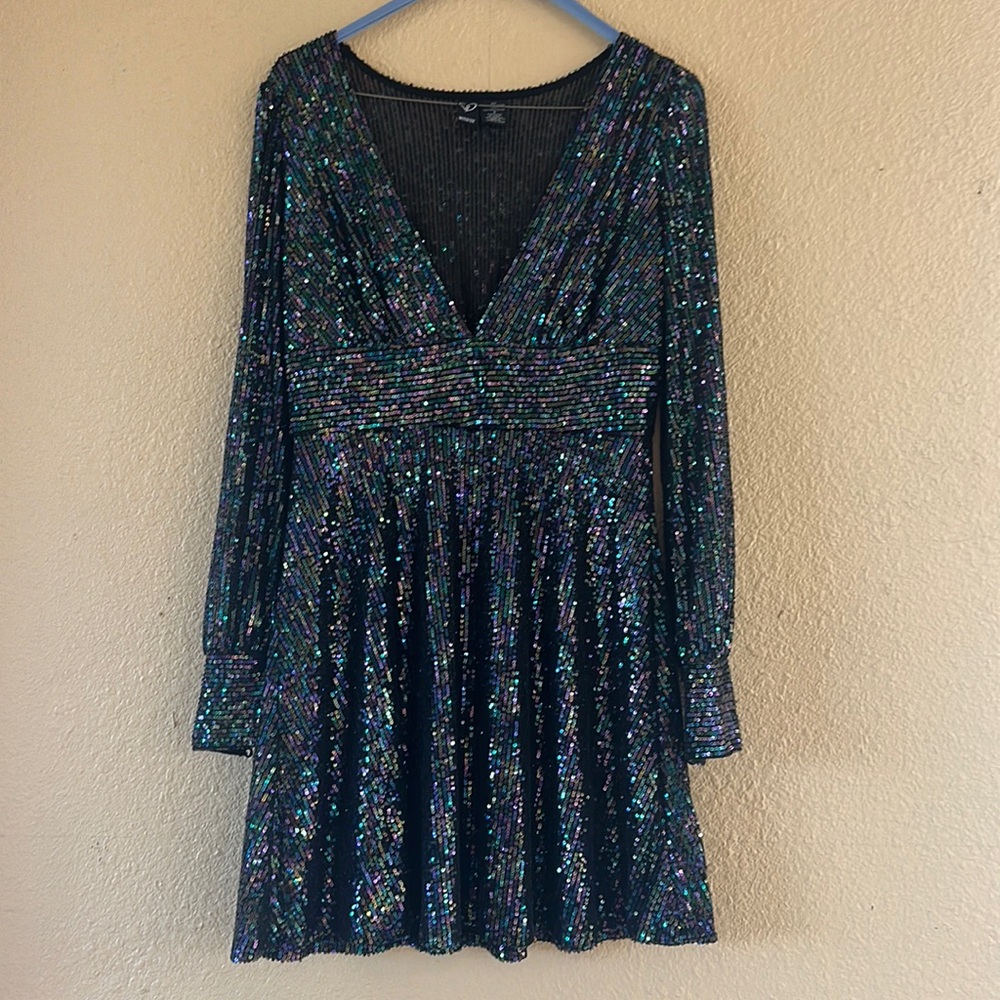 Multi colored sequin v neck long sleeve dresd